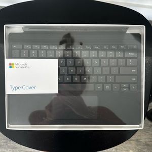 Surface Pro Signature Keyboard- Black